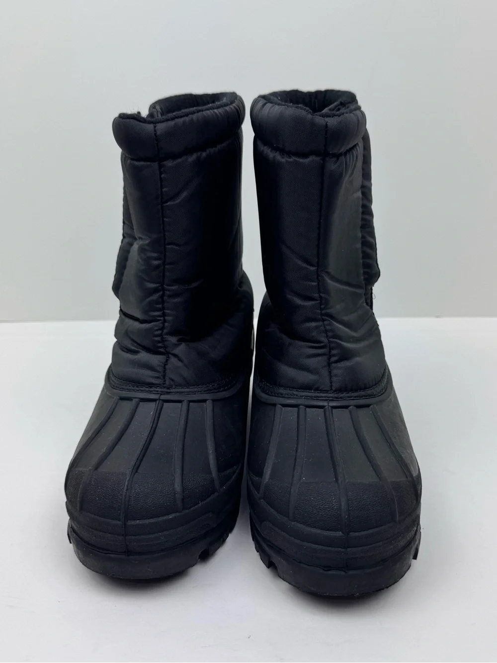 Alpine Design Snow Crusher II waterproof winter boots. Youth size 5.